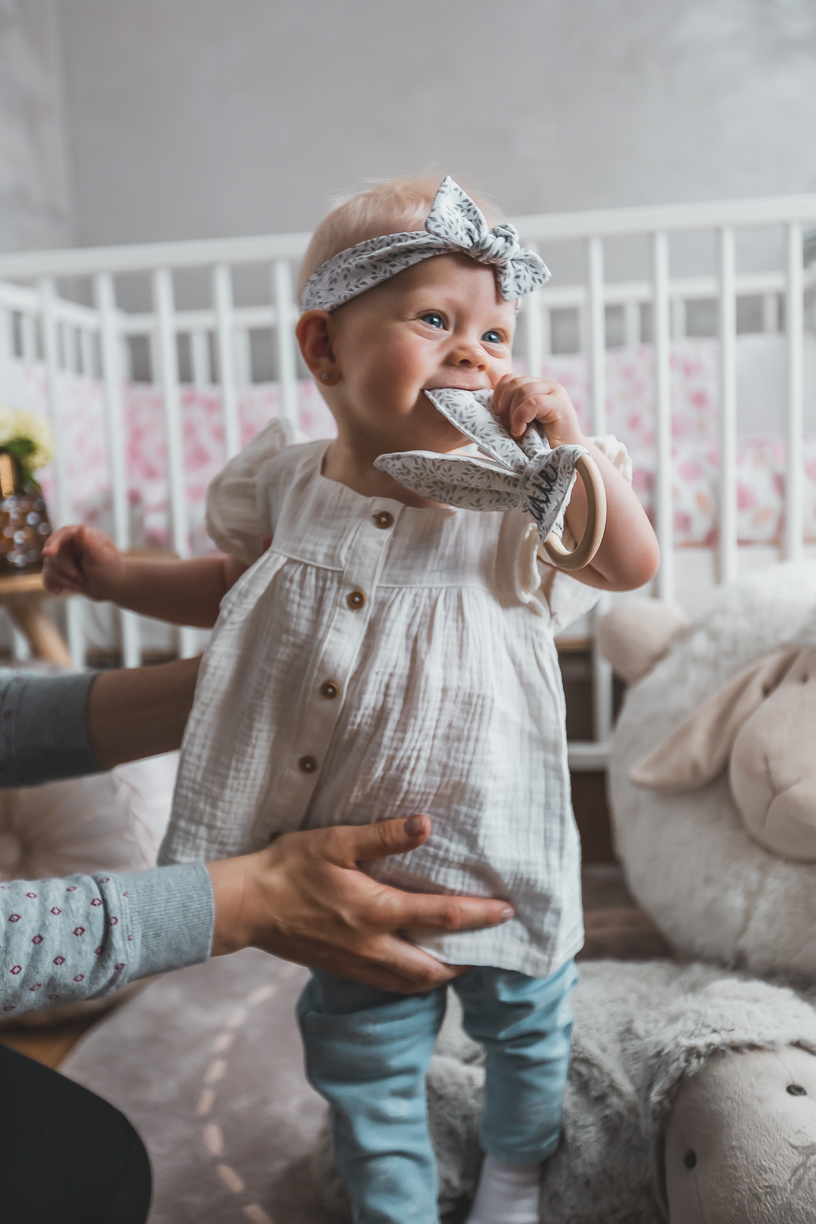enie baby Dětská čelenka Sweet 3-6m Grey Leaves