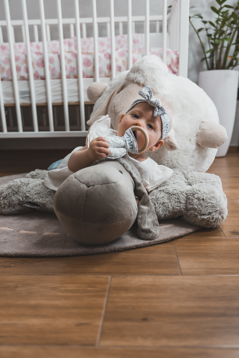 enie baby Dětská čelenka Sweet 3-6m Grey Leaves