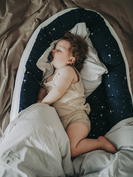 Born Copenhagen Hnízdečko do postýlky pro batole NIGHT  60x120 cm 