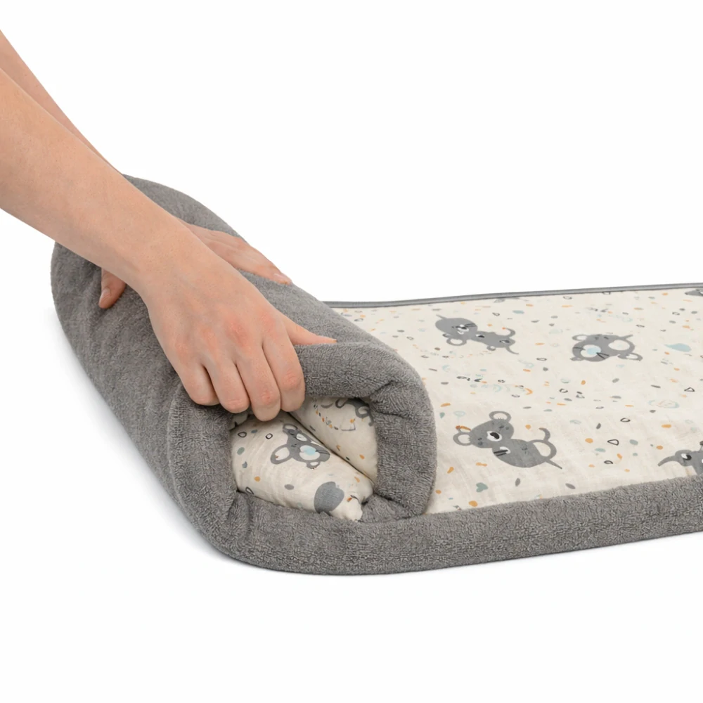 enie baby Cestovní rolovatelná matrace 60 x 120 x 4 cm šedá