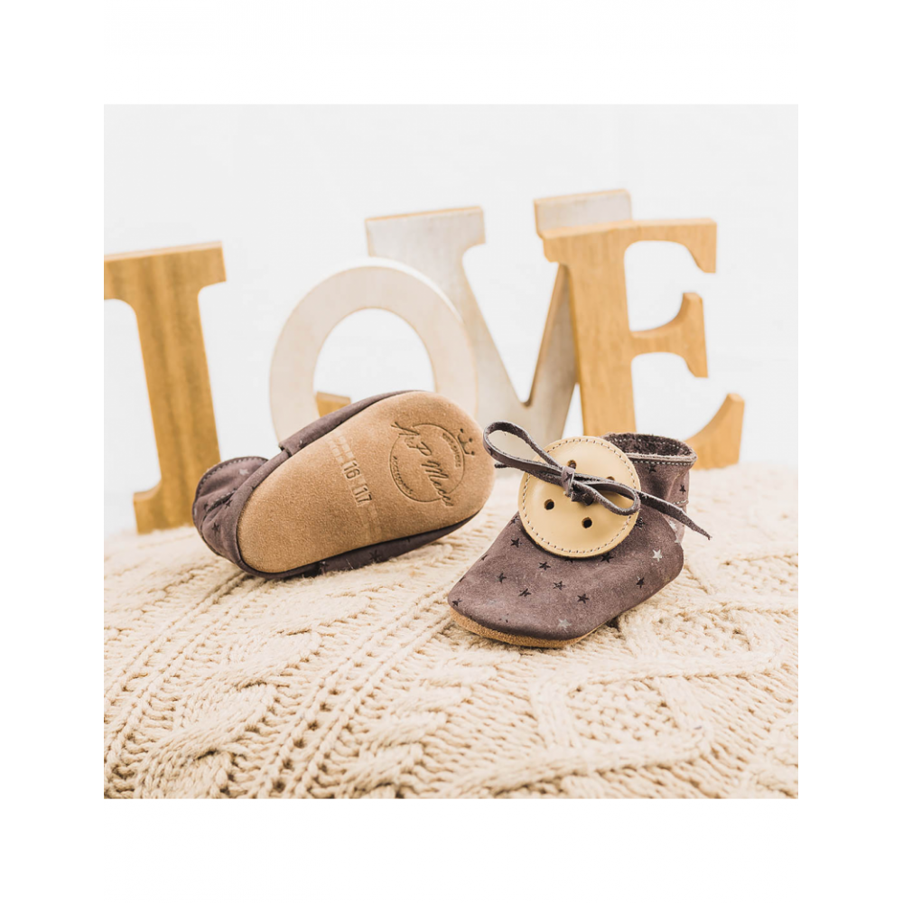 Moccs capáčky tmavé hvězdičky s knoflíkem velikost 24/25