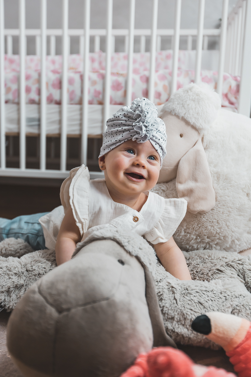 enie baby Turban - dětská čepice 9-12m Grey Leaves