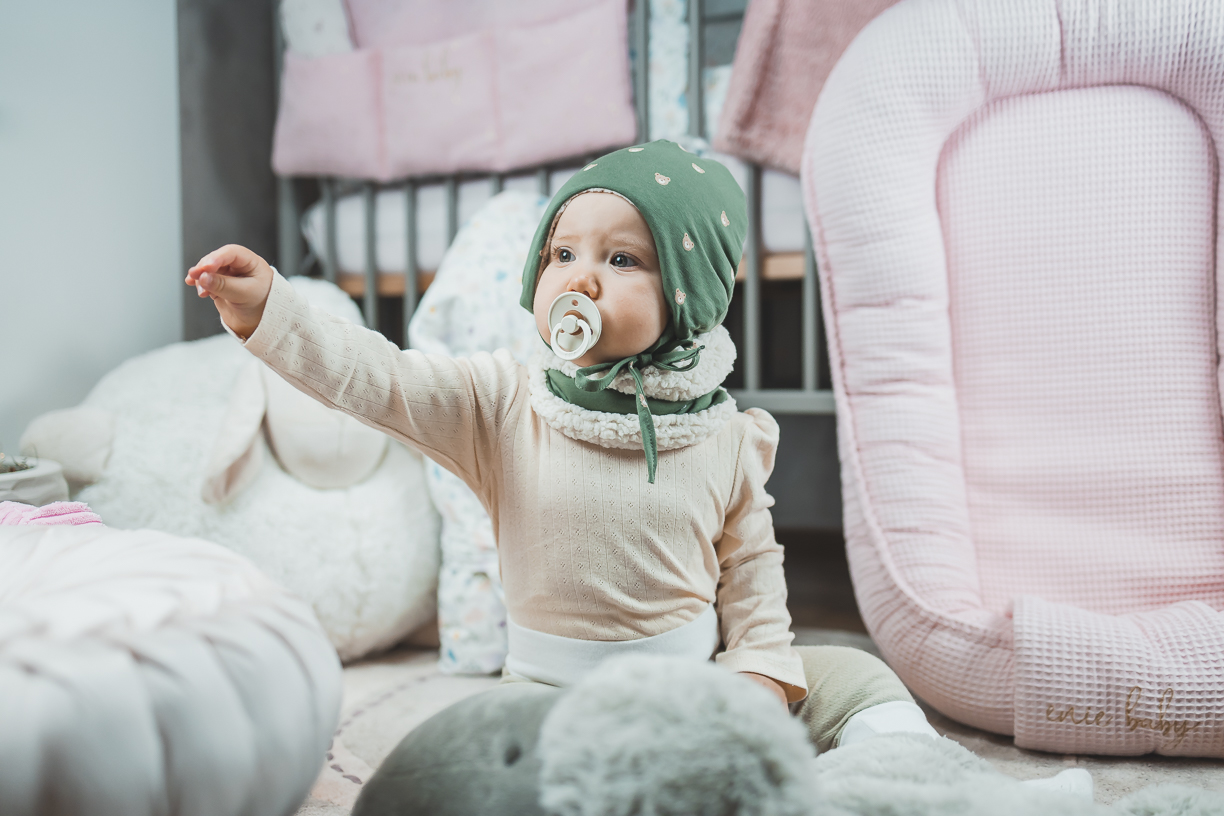 enie baby Dětská čepice zimní 0-3m BEARS GREEN