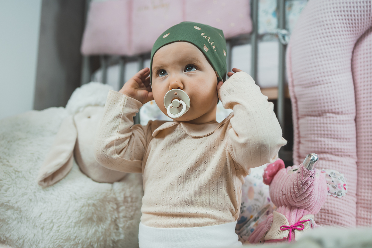 enie baby Dětská čepice 6-9m BEARS GREEN