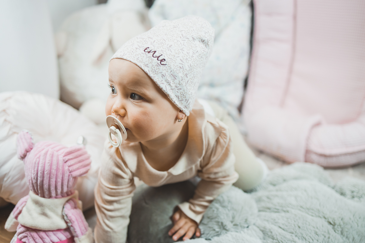 enie baby Dětská čepice 3-6m LITTLE LEAVES